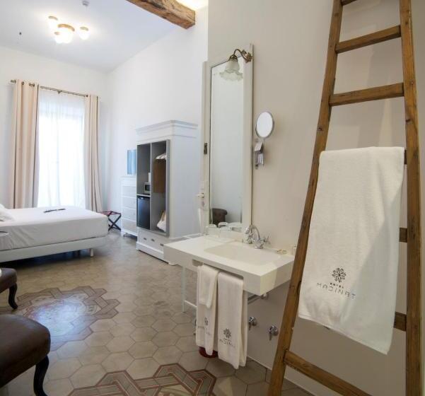 Habitació Superior, Madinat