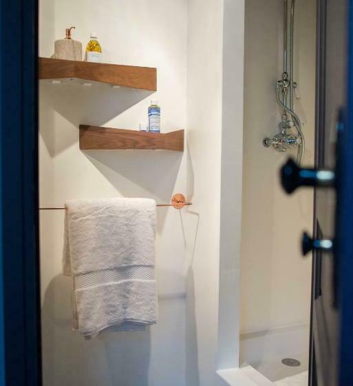 スタンダードルーム, Marnie Et Mister H