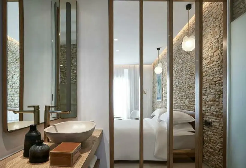 Juniorsviitti Merinäkymä, Myconian Naia Preferred Hotels & Resorts