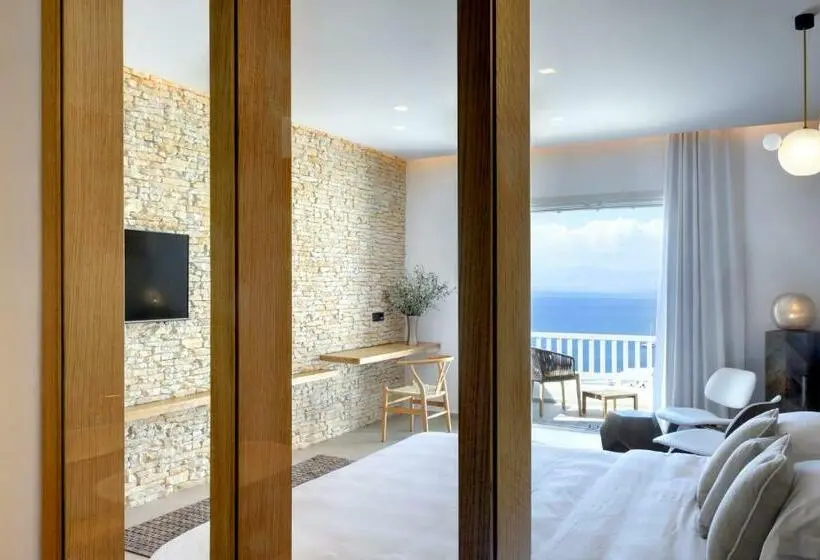 Juniorsviitti Merinäkymä, Myconian Naia Preferred Hotels & Resorts
