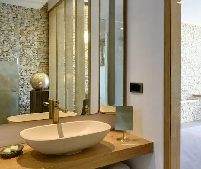 Sviitti Merinäkymä, Myconian Naia Preferred Hotels & Resorts