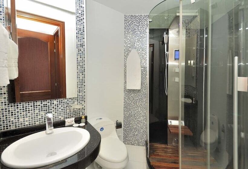 חדר אקזקיוטיב, Palonegro