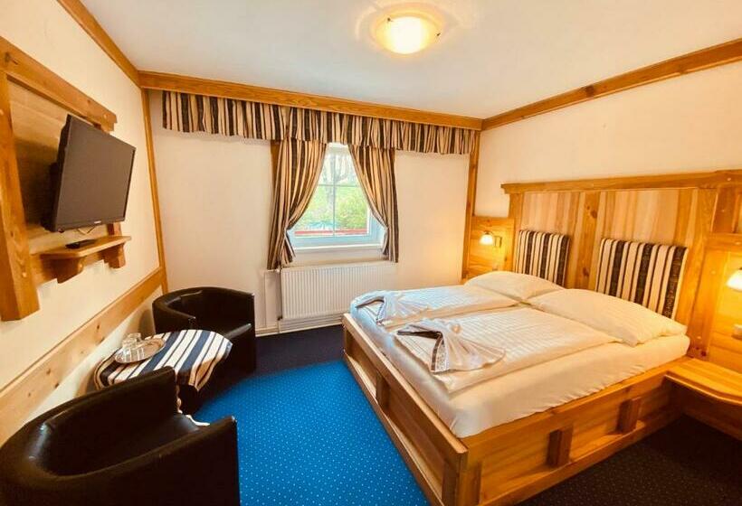 Номер Стандарт, Pension Aja