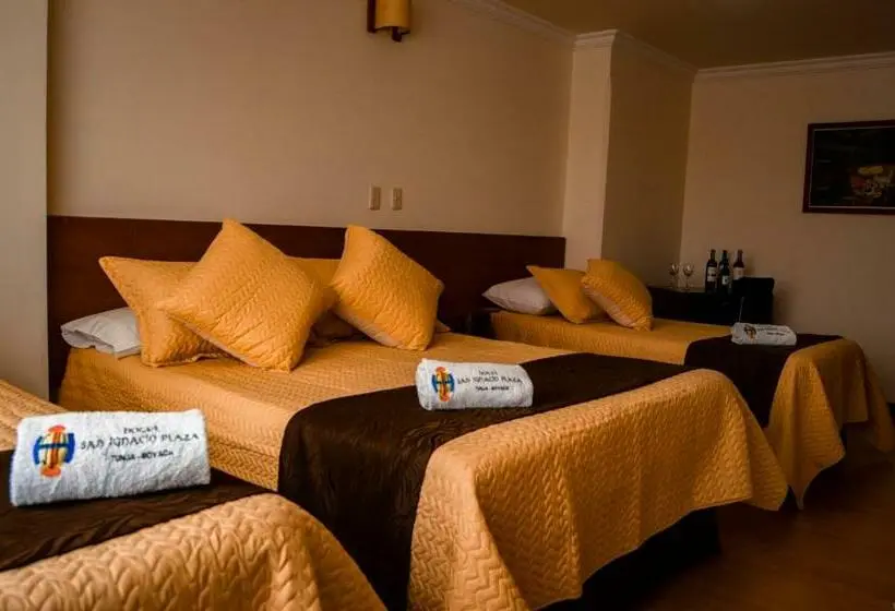 اتاق استاندارد چهار تخته, San Ignacio Plaza