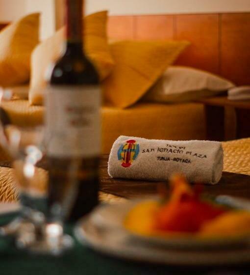 اتاق استاندارد چهار تخته, San Ignacio Plaza