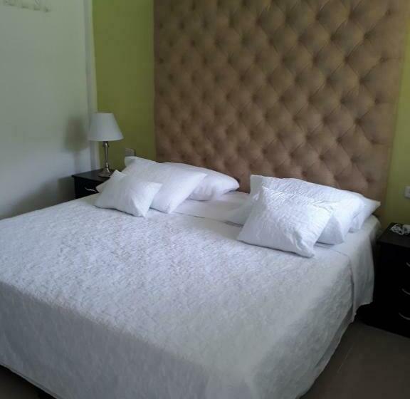 Номер Superior, West California