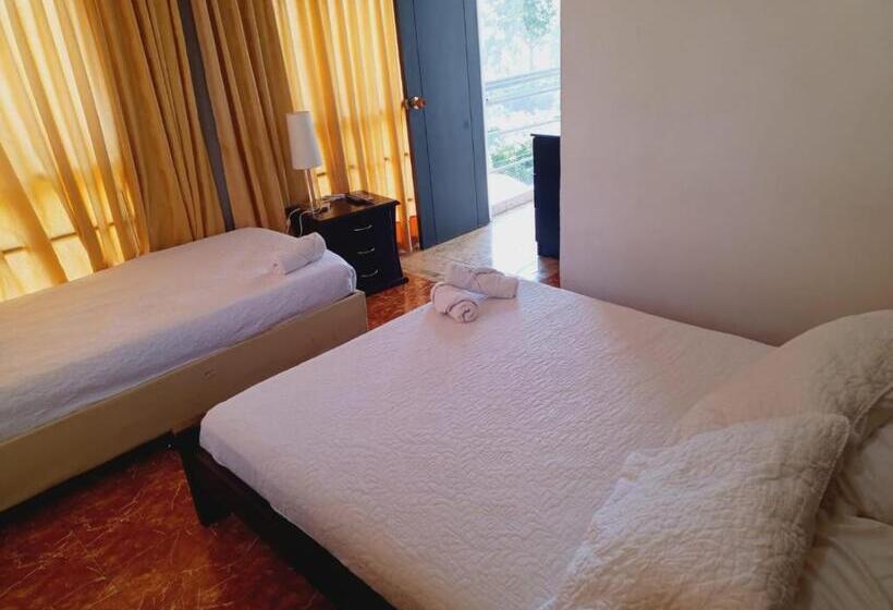 Номер Стандарт Трехместный, West California