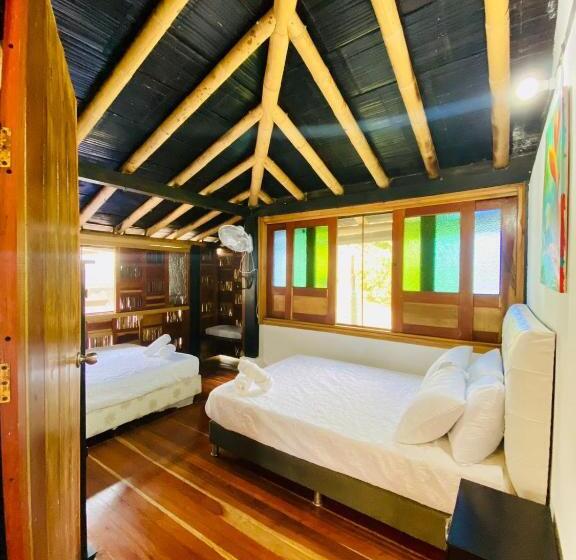 Дом 4 Спальни, West California