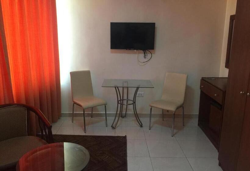 اتاق راحتی, Zaina Plaza