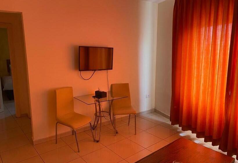 سوئیت رویال, Zaina Plaza