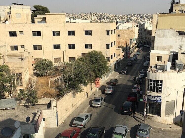 اتاق راحتی, Zaina Plaza