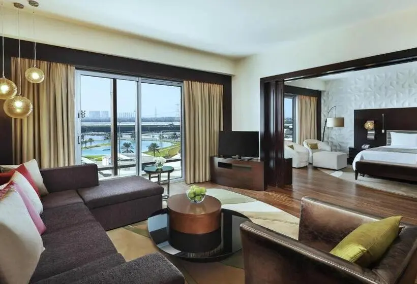سوئیت با تخت بزرگ, Marriott Hotel Al Forsan, Abu Dhabi