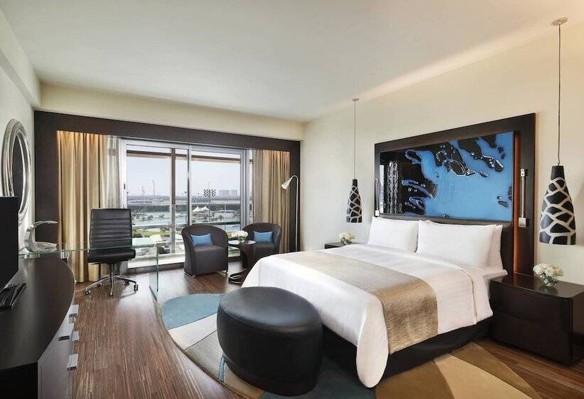 Номер Superior с Балконом, Marriott Hotel Al Forsan, Abu Dhabi