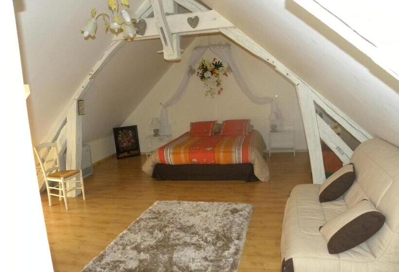 חדר משפחתי נוף לגינה, Chambres D Hôtes La Quèrière