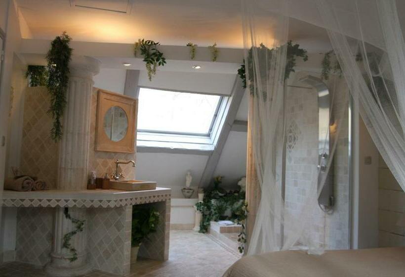 Cameră Superioară, Chambres D'hôtes Et Table D'hôtes L'intemporelle