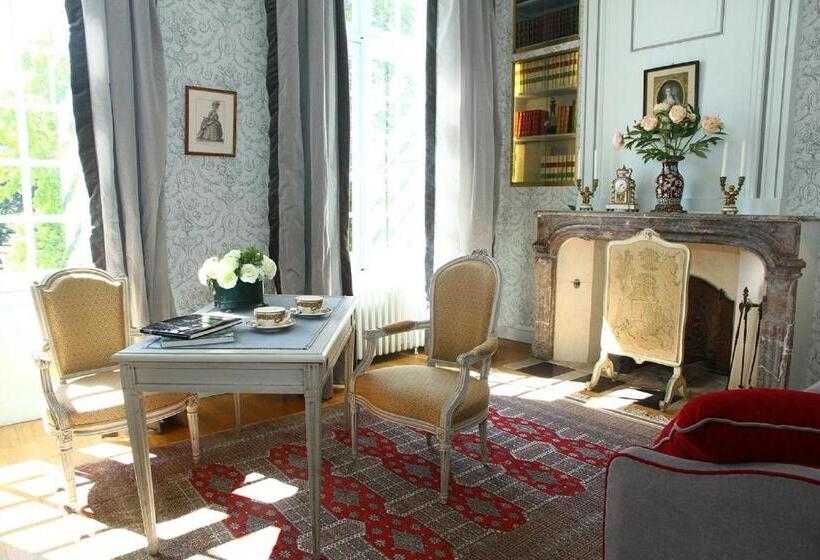 غرفة كومفورت ثلاثية, Château De La Giraudière