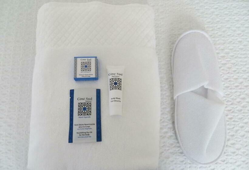 マウンテンビューファミリールーム, La Clorinde