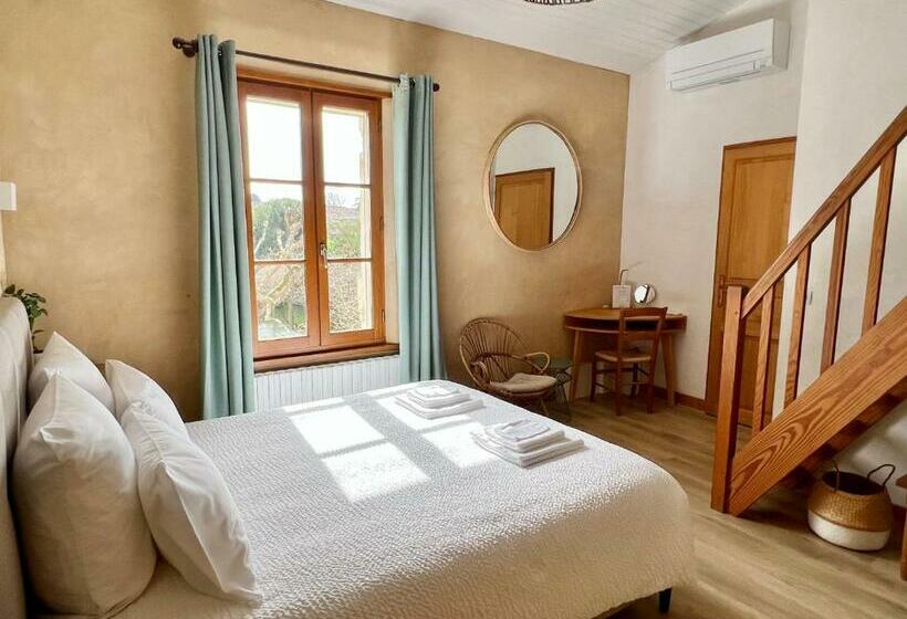 Номер Стандарт Трехместный, La Gomerie Chambres D'hotes