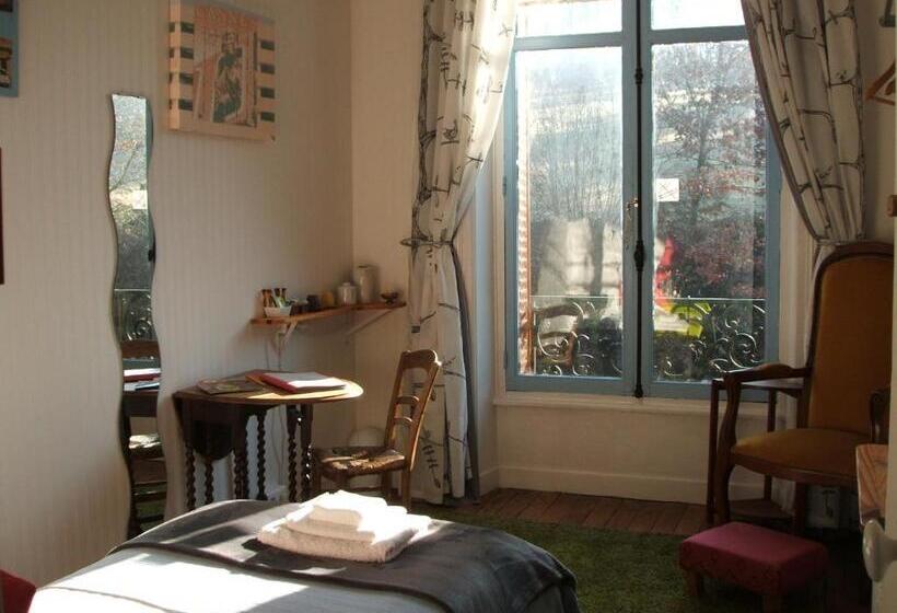 غرفة قياسية فردية, La Maison Du Marchand