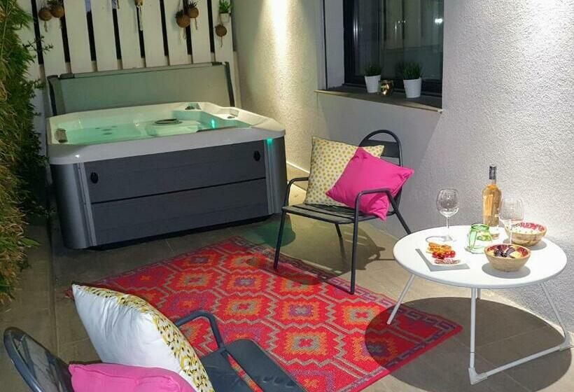 テラス付きスタンダードルーム, La Villa Blanche