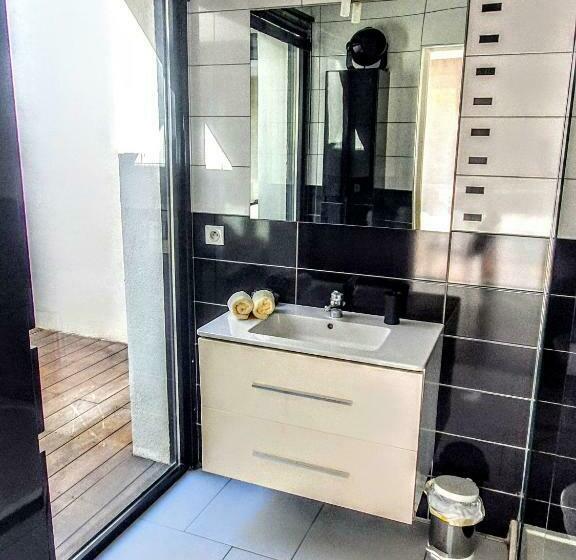 ガーデンビュースタンダードルーム, La Villa Blanche