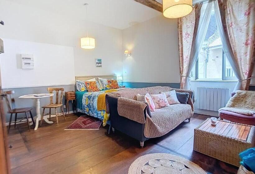 إستوديو قياسى سرير كينج, Les Glycines Oloron