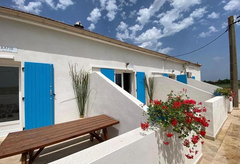 带1个卧室的带阳台的公寓, Auberge Des Plaines Appart Hôtel