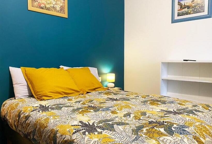 带1个卧室的带阳台的公寓, Auberge Des Plaines Appart Hôtel