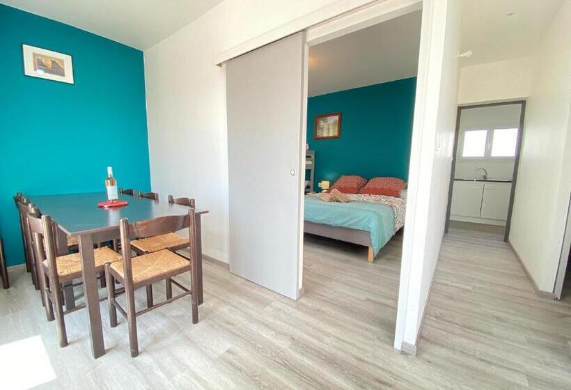 带1个卧室的带阳台的公寓, Auberge Des Plaines Appart Hôtel