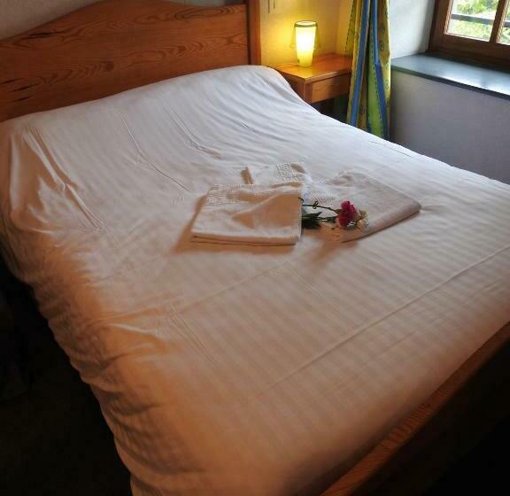 ガーデンビュースタンダードルーム, Aux Globe Trotters