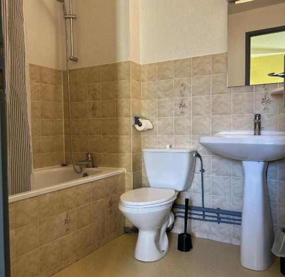 マウンテンビュースタンダードルーム, Aux Globe Trotters