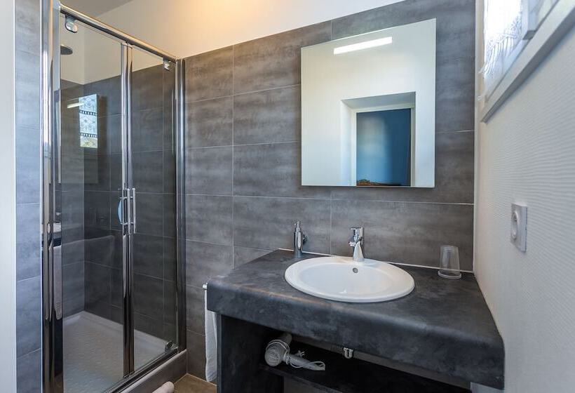 חדר סופריור, Des Marais Salants