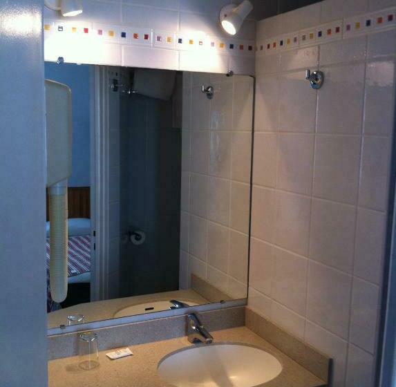 اتاق استاندارد یک نفره, Hôtel Du Cygne Paris