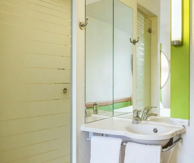 Standard Kolmen Hengen Huone, Ibis Budget Aubagne Paluds Agora