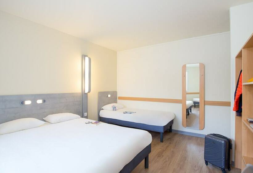 חדר סטנדרט לשלושה, Ibis Budget Aubagne Paluds Agora