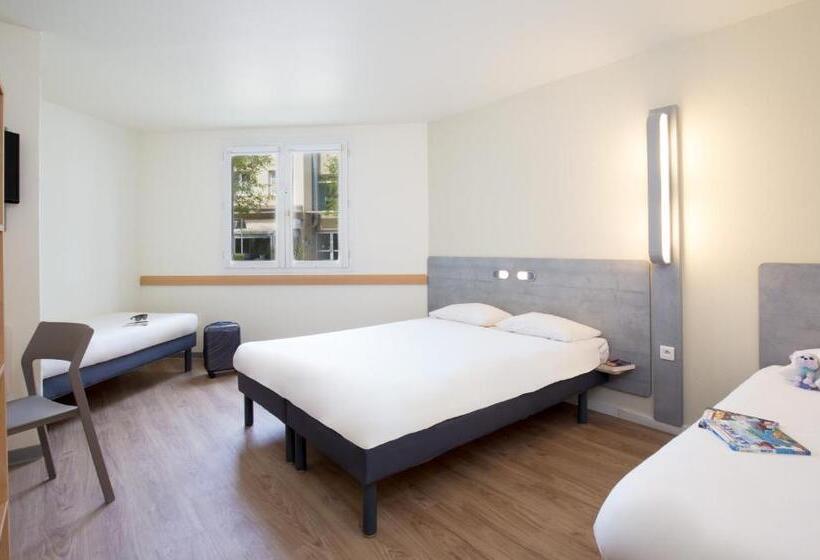 חדר סטנדרט לשלושה, Ibis Budget Aubagne Paluds Agora