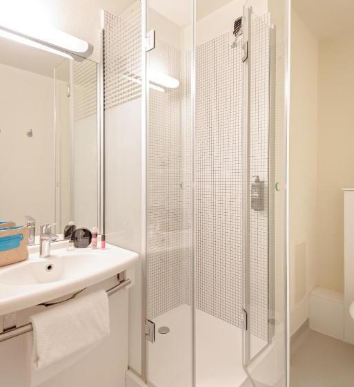 חדר סטנדרט לשלושה, Ibis Budget Aubagne Paluds Agora