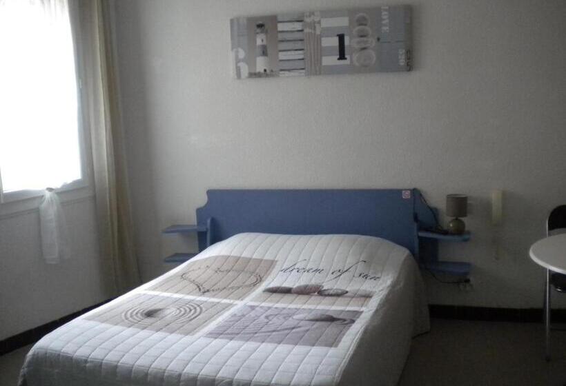 חדר סטנדרט, L 'acropole