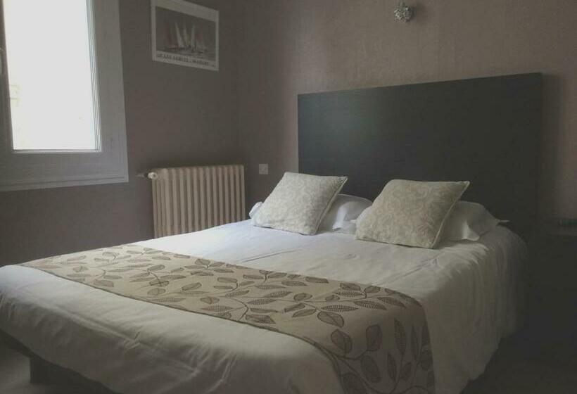 חדר סטנדרט, Les Voyageurs