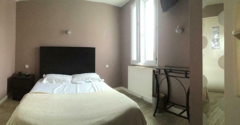 חדר סטנדרט, Les Voyageurs