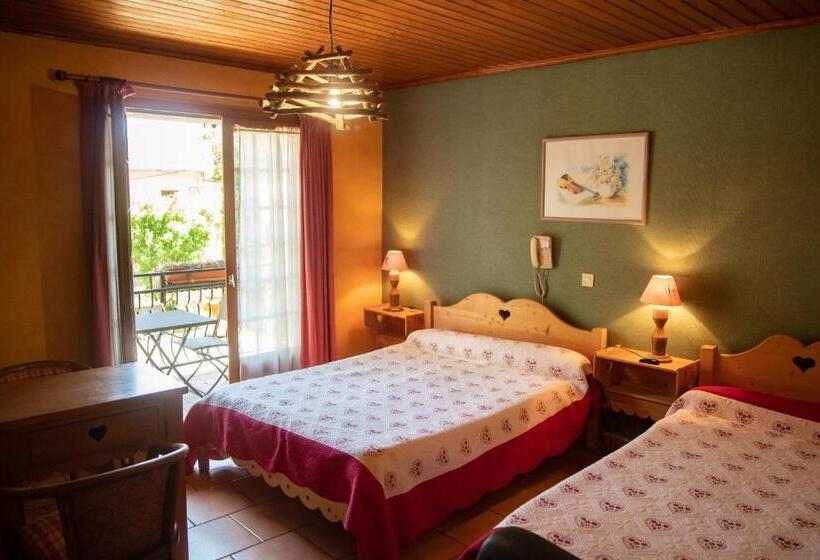 חדר סטנדרט לשלושה, Relais Saint Louis