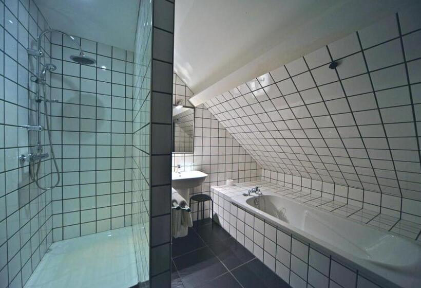 חדר סטנדרט לשלושה, Logis   Hotel Restaurant La Mire