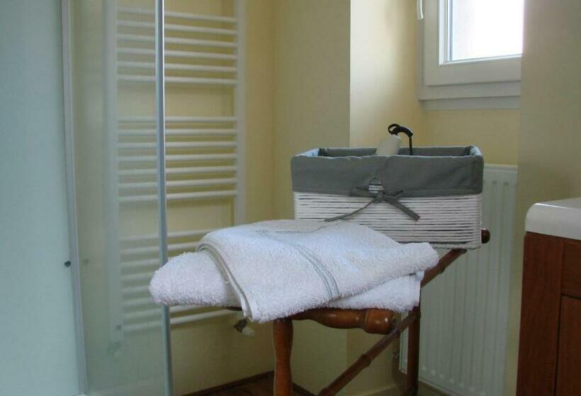 חדר סטנדרט, Chambres De Condate