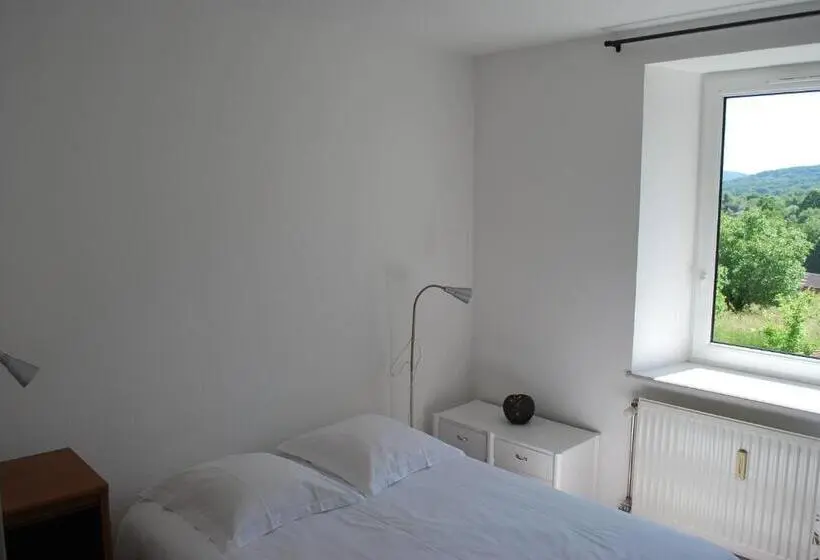 Huoneisto 1 Makuuhuone, Chambres D'hôtes Les Vignes