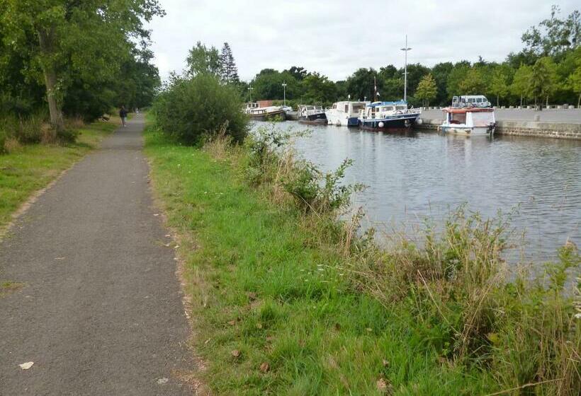 스탠다드 룸, Chez Bernard Et Nicole