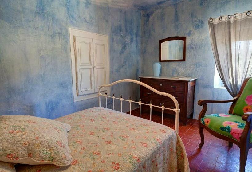 Люкс, Le Clos Bb