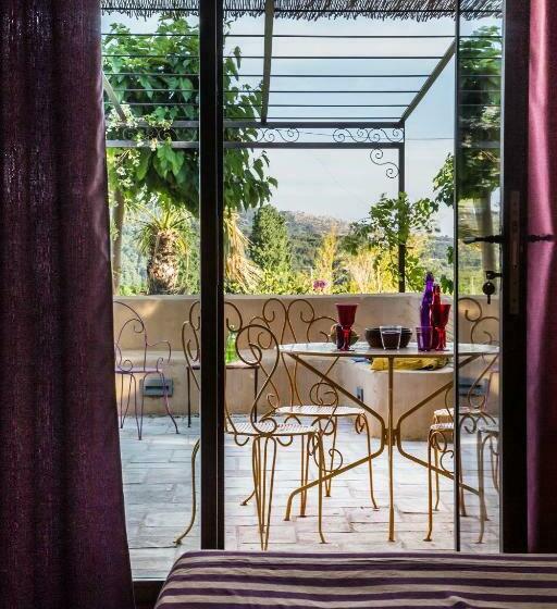 Номер Стандарт, Le Clos Bb