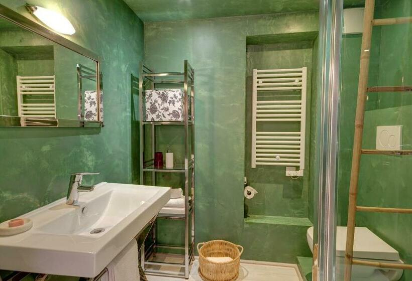 Номер Стандарт, Le Clos Bb