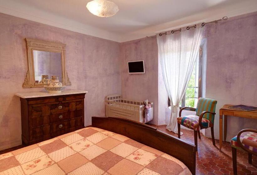 Люкс, Le Clos Bb