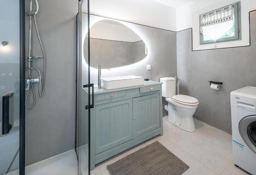 1间卧室的房子, H De Surgères